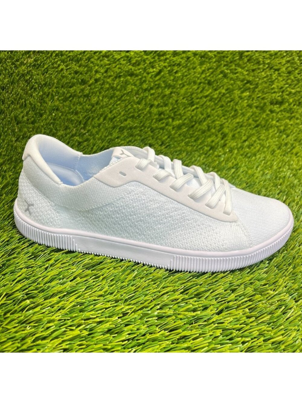Flux Adapt Trainer White Womens Size 8 Mens Size 7 Barefoot Running Shoes